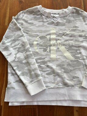 Calvin Klein Camo Logo Sweatshirt- Medium
